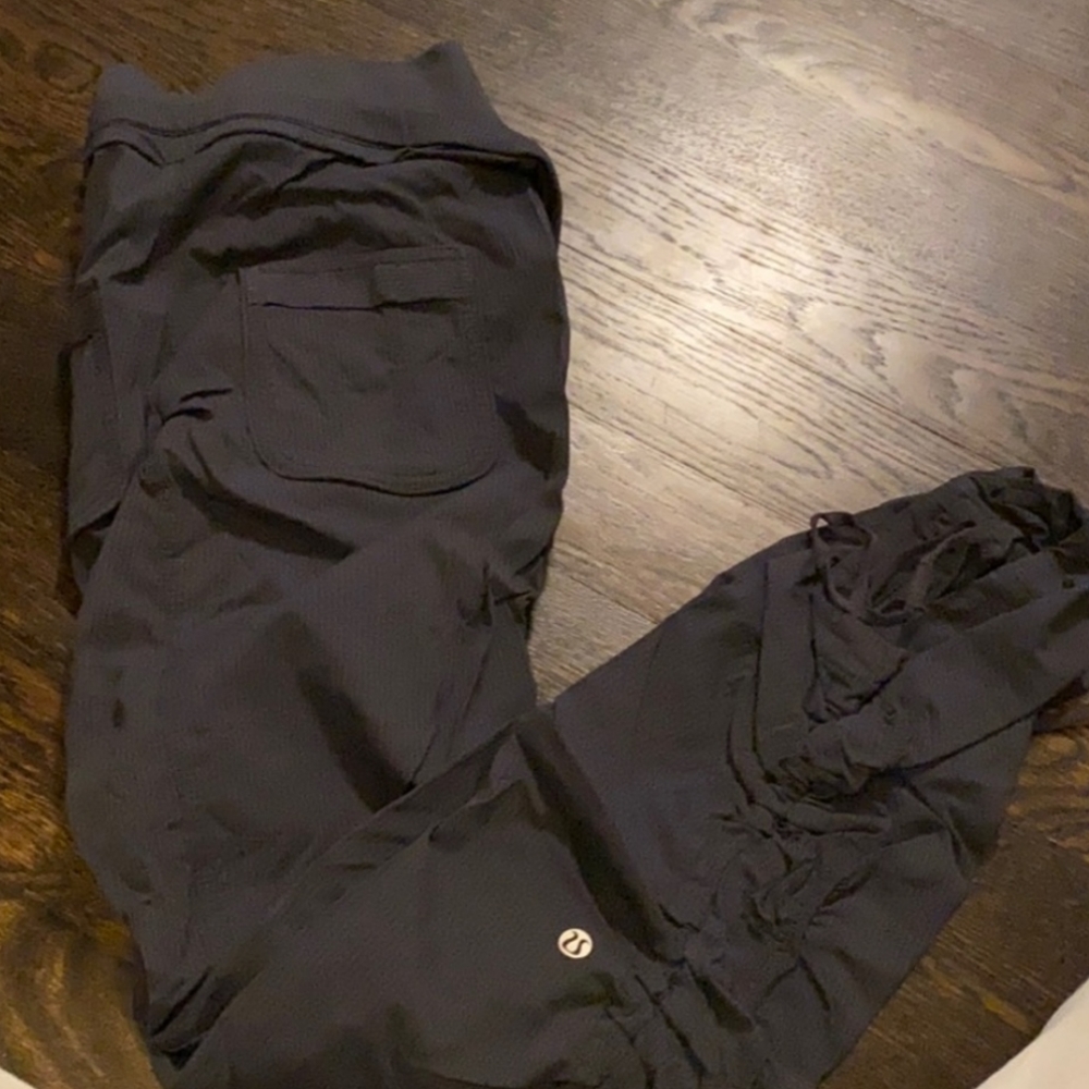 lululemon dance studio jogger (dark grey)